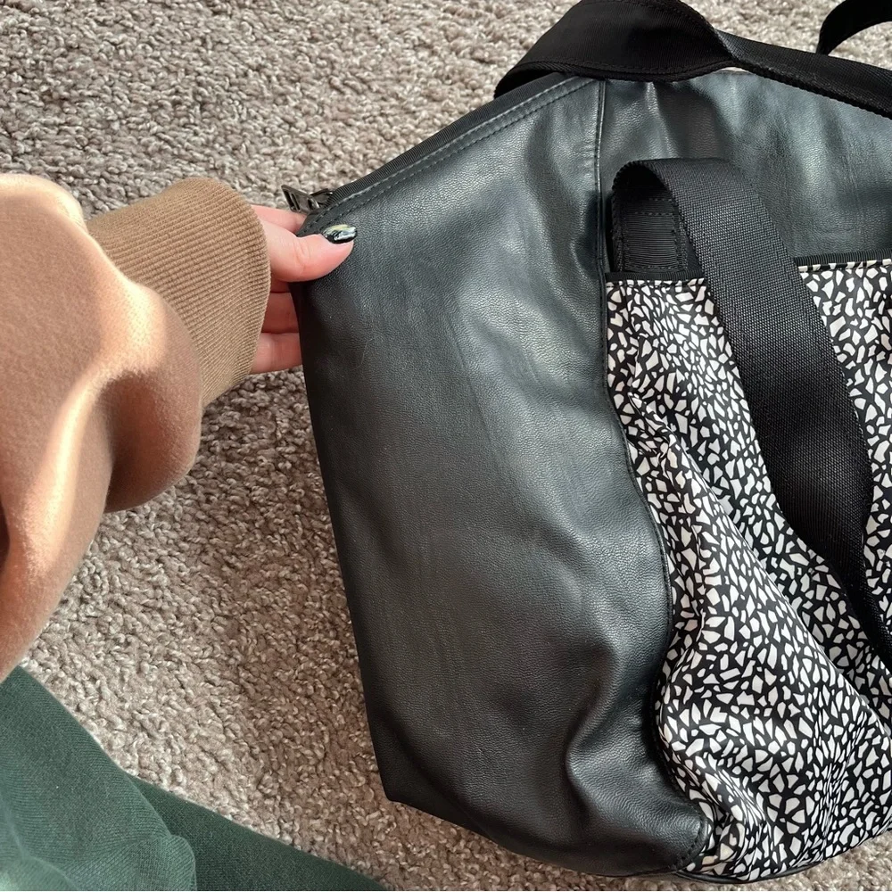 EUC Lululemon Free To Be Bag in Miss Mosaic Black / Black - Picture 13 of 15